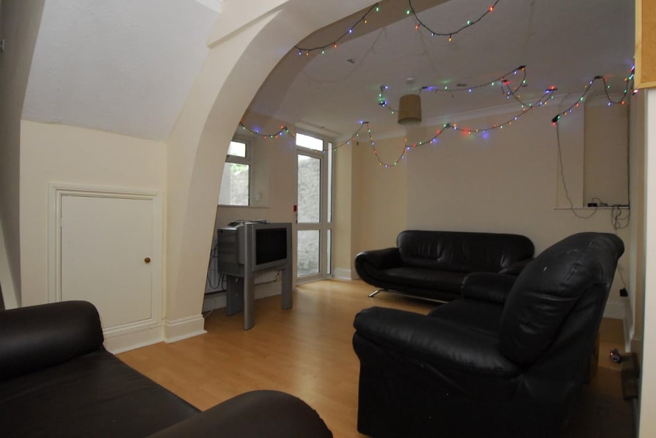 Beaumont Road, Flat 1, St Judes, Plymouth - Image 4